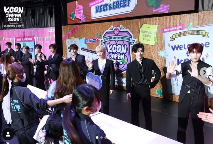 KCONスタッフのシュシュ女